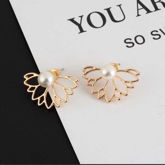 Multi-Wear Pearl Ball Lotus Earrings in Silver - Picture 3 of 5